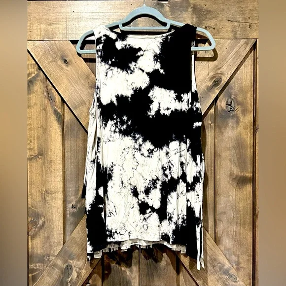 EUC Blue Buttercup Tie Dye Tiered Fringe Tank Top Sz L - Picture 2 of 13